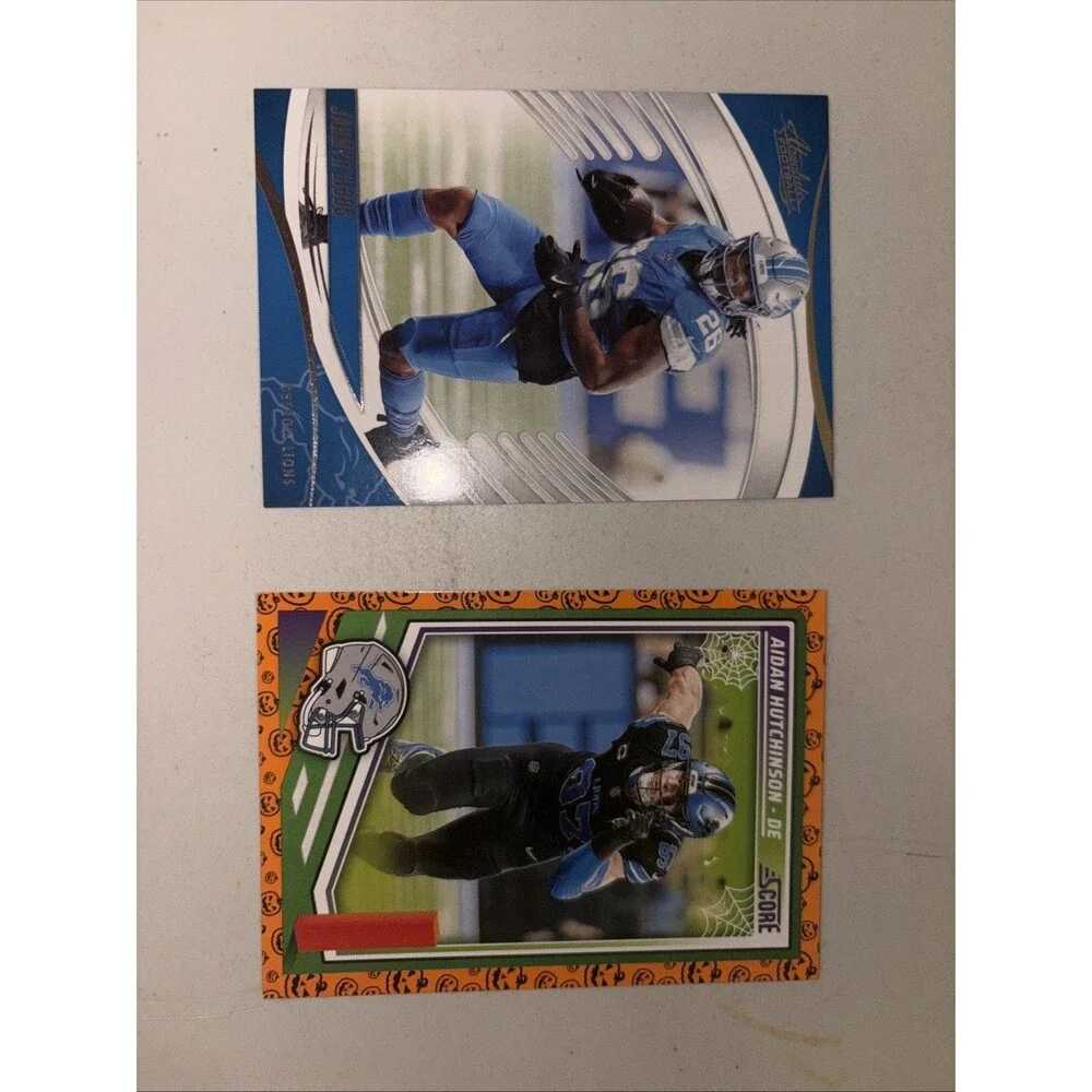 Lot Of 8 NFL Base Cards